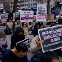 Hundreds protest against US-Israeli strikes on Iran in Seoul