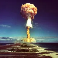 AIs can’t stop recommending nuclear strikes in war game simulations