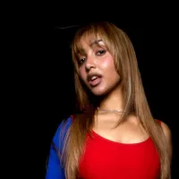 PinkPantheress Turns London Into a Moving Walkway in “Girl Like Me” Video