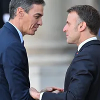 Macron teams up with Sánchez amid escalating clash with Trump