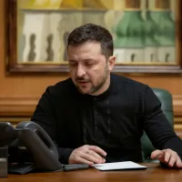 Zelenskyy speaks with Trump about peace efforts, eyes leaders-level talks