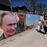 Mood in Russia turns bleak as war in Ukraine drags on and economy suffers