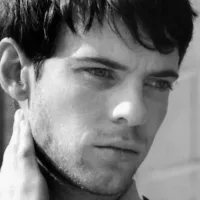 Harry Treadaway Joins Amazon Cop Thriller Series ‘Bishop’
