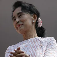 Myanmar: What's behind Suu Kyi's transfer to house arrest?