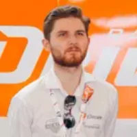Antonelli is handed a five-second time penalty for track limits, so he drops to P6 behind Russell and Verstappen. #F1 #MiamiGP - Rory Mitchell (@rorymitchellf1.bsky.social)
