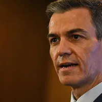 Spanish PM Pedro Sánchez’s plane makes emergency landing in Turkey