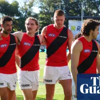 Bereft Bombers poke, prod and point fingers against Port. What were they even trying to do?